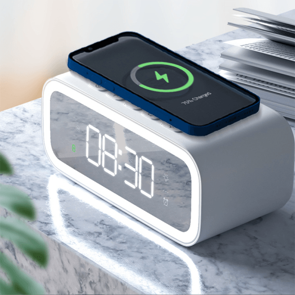 WIWU WI-W015 15W WIRELESS CHARGER WITH DIGITAL ALARM CLOCK - WHITE