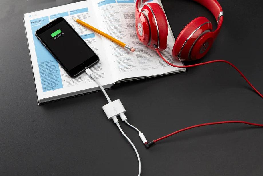 Belkin Lightning Audio & Charge RockStar Charge & Listen