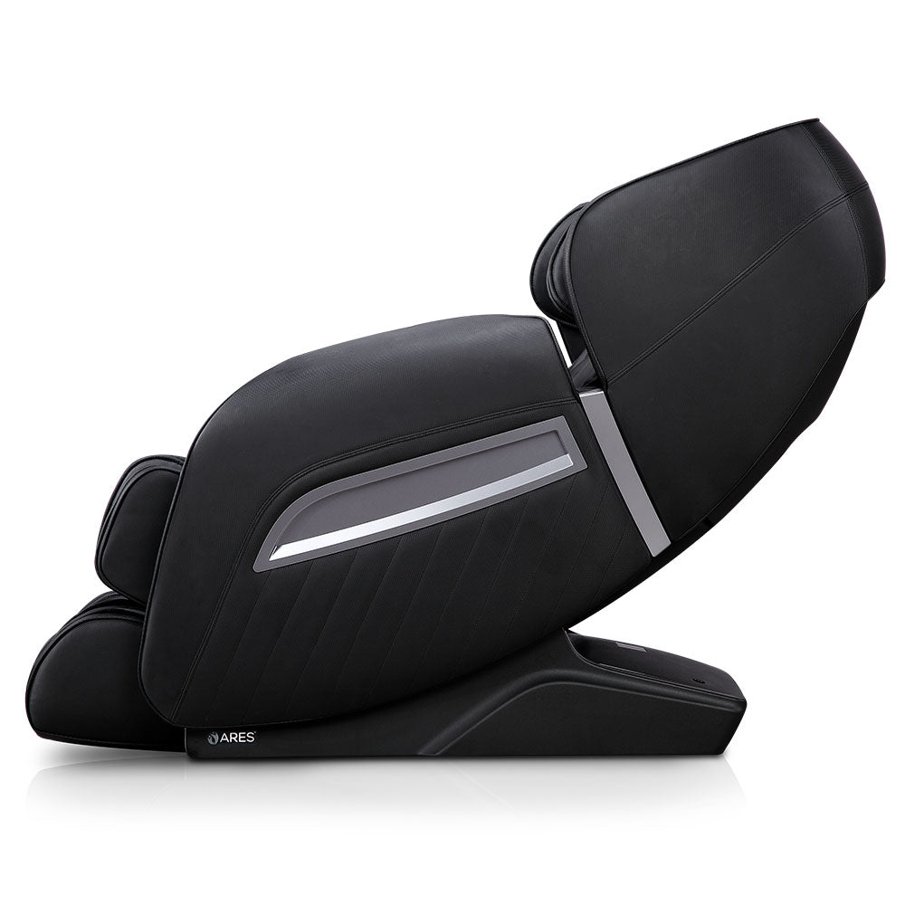 كرسي المساج  يو انفينيتي من آريس مع ميزة  التحكم صوتي بالجهاز ( أسود ) 