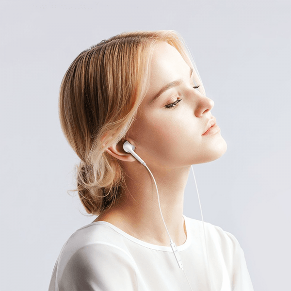 Wiwu Earbuds Type-C Connector - White Wiwu Earbuds Type-C Connector - White